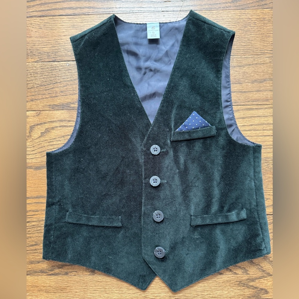 Classic Club Boys Green Velvet Vest w/ Pocket Square Size 5 Formal Holiday